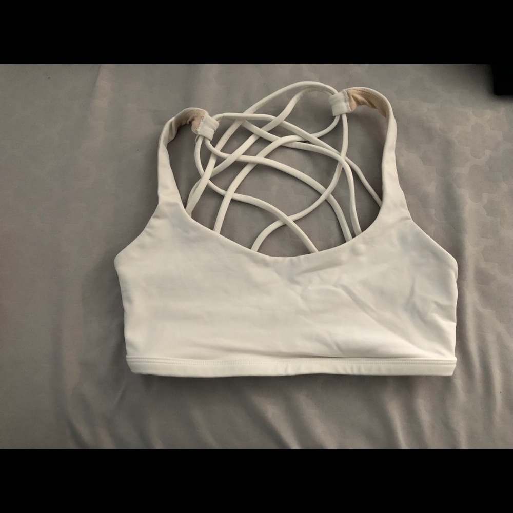 Lululemon sports bra